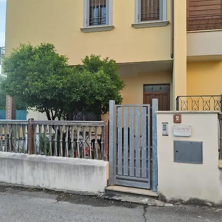 Casa Rosy Διαμέρισμα Tarquinia